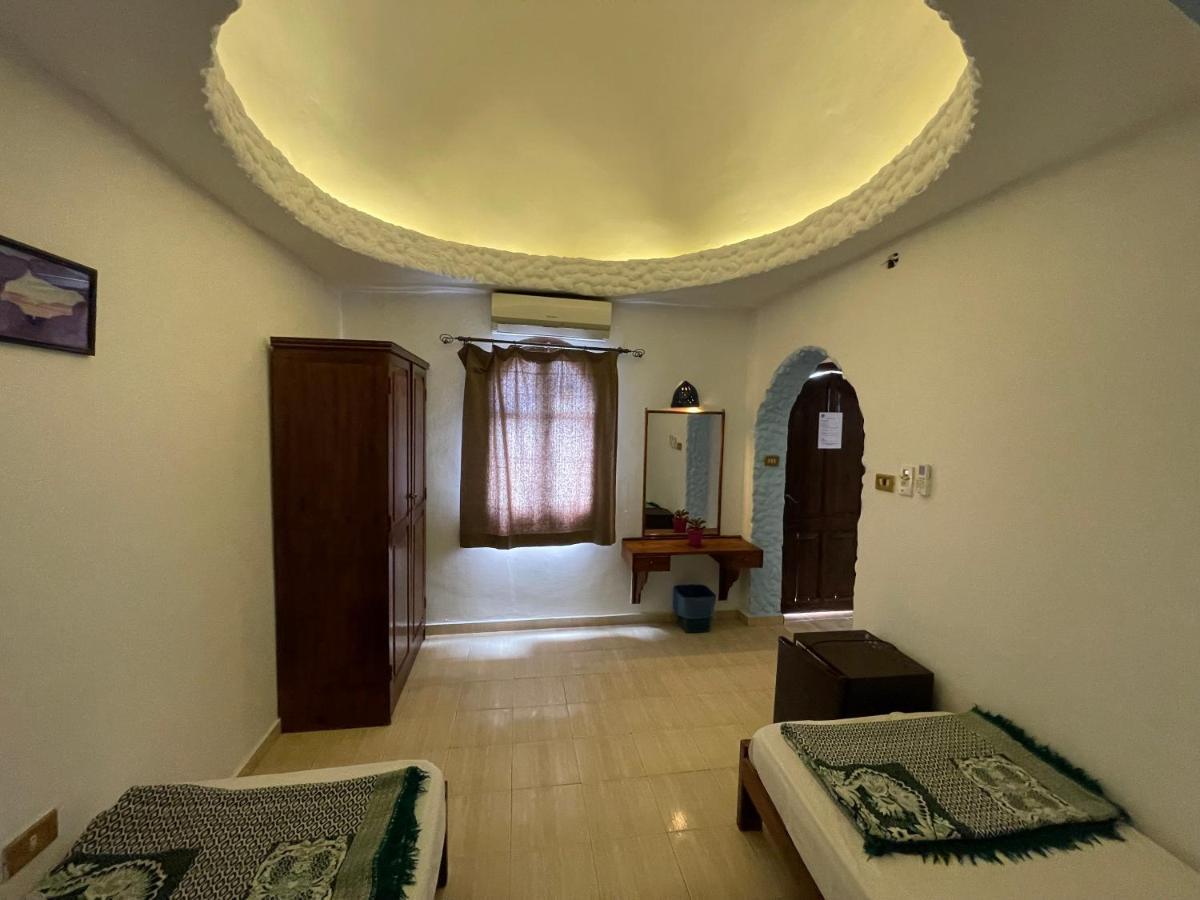 Dolphin Camp Hotel Dahab Ngoại thất bức ảnh