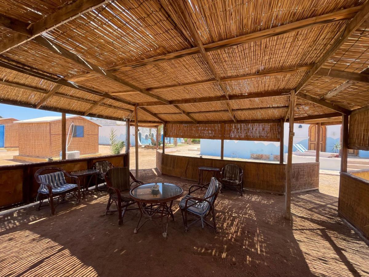 Dolphin Camp Hotel Dahab Ngoại thất bức ảnh